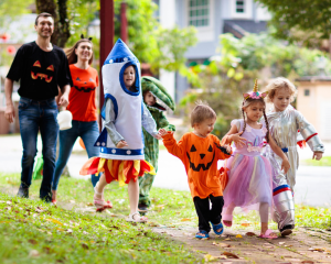 Kids in costumes trick or treating